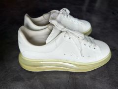 ALEXANDER MCQUEEN フレイムオーバーサイズ ランナースニーカー - メルカリ
