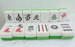 美品】麻雀牌クッション 青龍 SEIRYU どでかクッション - メルカリ
