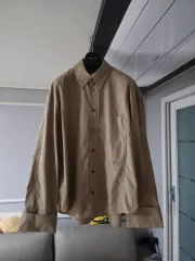 ほぼ新品 ウーヨンミ(WOOYOUNGMI) ベージュ シャツ 48のサムネイル