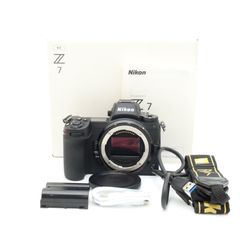 Nikon Z6 ボディ 本体 ミラーレス一眼 13,000回 - メルカリ