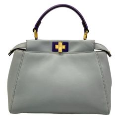 FENDIピーカーブー 2wayバッグ ブルーグレー&ピンクカラー - メルカリ