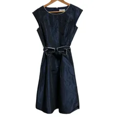 美品 courreges クレージュ ビジュー ワンピース サイズ40 ネイビー レディース 古着 中古 USEDのサムネイル
