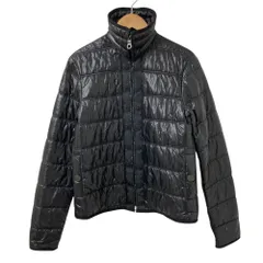 良品 CHANEL シャネル 10A ココマーク釦 パデッドジャケット P39402V28349 サイズ36 ブラック レディース 古着 中古 USEDのサムネイル