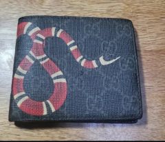 GUCCI 二つ折り財布 スネーク GGスプリーム - メルカリ