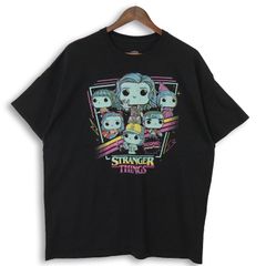 맨즈 US-XL 사이즈 POP! TEES NETFLIX 스트레인저싱 스크루 넥 반소매 프린트 T 셔츠 블랙 STRANGER THINGS hsc-1208n