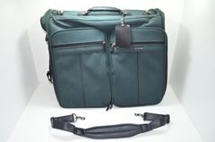 ● 【送料無料】　サムソナイト Samsonite ガーメントバッグ スーツケース キャリー付き グリーン系