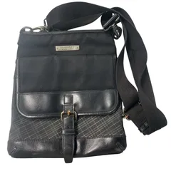 ♪4391 BURBERRY BLACK LABEL バーバリー　ブラックレーベル　ノバチェック　ロゴ　ショルダーバッグ 中古 ショルダーのサムネイル