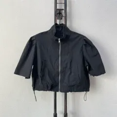 ブラック ジッパー クロップド 半袖 アウターのサムネイル