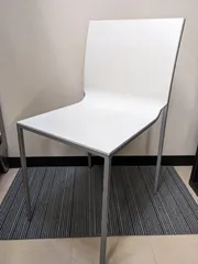 カッシーナ◎Cassina ixc. LIVIT スタッキングチェア ダイニングチェア④のサムネイル