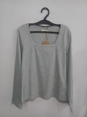 オーバーサイズ スクエアネック Tシャツ グレー
