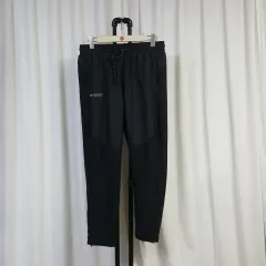 23年 UNDER ARMOUR アンダーアーマー メンズ ウーブンパンツ ブラック 35 オススメのサムネイル