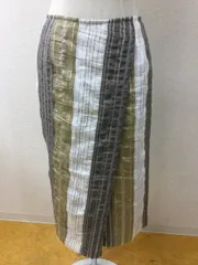 トランスワーク タグ付き未使用 定価23000円 ベージュ系ストライプスカート 巻きスカート風プリーツ入り サイズ40のサムネイル
