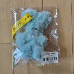 メゾンドセリーヌ ウールぬいぐるみ うさぎキーホルダー わたあめのサムネイル