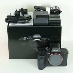 SONY α7RV ILCE-7RM5 中古品 シャッター回数2967回 - メルカリ