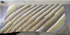 ハンドメイド　かぎ編み　ブランケット　マルチカバー　ひざ掛け　ナチュラルのサムネイル