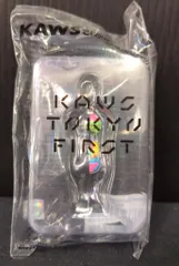 2026年最新】kaws tokyo first キーホルダーの人気アイテム - メルカリ