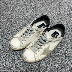 ドゥーズィエムクラス購入 ゴールデングース スニーカー アパルトモン