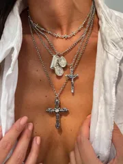 ジュエリー レディース ネックレス セット 4個セット ビンテージ メタル 幾何学 ラウンド ペンダント マルチレイヤー ネックレス、女性 パンクスタイル クロスペンダントネックレスセット