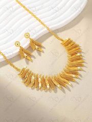 Ladies' Jewelry Set: Luxurious Middle Eastern-style copper necklace with leaf and floral pattern, 24k gold plated Dubai elegant bridal jewelry set, versatile piece that suits formal dresses and casual wear.