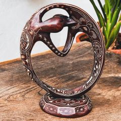 希少・メキシコ民芸品】ウイチョル族 ビーズアート クジラの尾 置物