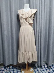 フリルカラ クリームベージュ 女神ワンピース