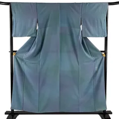 【美品】 小紋 身丈157.5cm 裄丈66cm M 袷 斉藤三才 落款 ぼかし柄 水色 正絹 秀品 【中古】のサムネイル