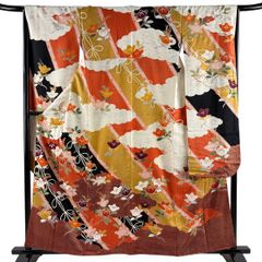 G◇着物くつろぎ 豪華な花模様 金駒刺繍 金彩 袷 正絹 振袖 着物 115