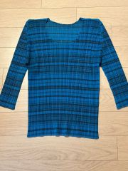 ISSEY MIYAKE PLEATS (T.)ミリタリータータン 半袖 M - メルカリ