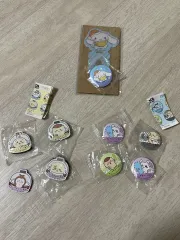 クラ寿司 ちいかわ バッジ マグネット ラッコ くりまんじゅう ハチワレ うさぎ