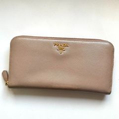 PRADA サフィアーノ ラウンドファスナー長財布 ベージュ プラダ - メルカリ