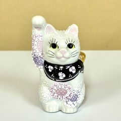 新品未使用✨招き猫 九谷焼き 友山窯 陶器製 置物 左手金運 花むらさき 箱付き 新品未使用✨招き猫 九谷焼き 友山窯 陶器製 置物 左手金運 花むらさき