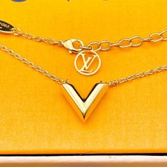 ◇ルイヴィトン◇新品仕上済 LOUIS VUITTON M61084 エセンシャルV