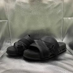 ISSEY MIYAKE スクエアトゥ レザー サンダル - メルカリ