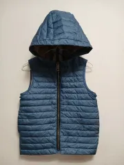 (人気굿) バーバリー キッズ ブルー フード 軽量ダウン ベスト サイズ 5y 110cm