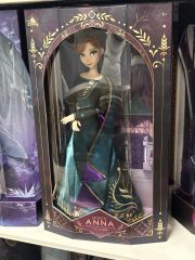 ディズニー アナと雪の女王 リミテッドドール エルサ サプライズ