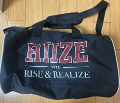 RIIZE ポップアップ md ボストンバッグ - メルカリ