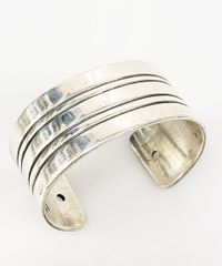 Navajo Orville Tsinnie ウェーブ バングル Mサイズ - メルカリ