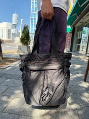 COS ユーティリティメッセンジャーバッグ キャンバス ネイビー - メルカリ