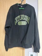 ステューシー STUSSY 22AW フロントロゴクルーネック スウェット 黒S 