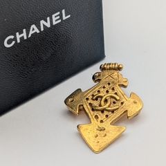 シャネル ブローチ ココマーク 王冠 ゴールド - メルカリ