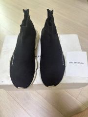 あんしん鑑定済】BALENCIAGA スピードトレーナー 40 ブラック - メルカリ