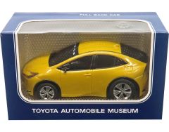 トヨタ ミニカー 非売品ヤリスクロス トヨタ博物館オリジナル - メルカリ