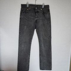 極美品 Levi