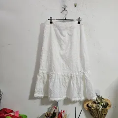 白 刺繍ロングスカートのサムネイル