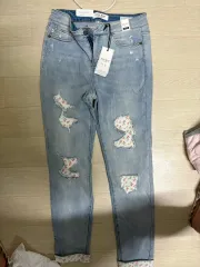 ブルー ジーン レディース デニム 花柄 パッチ デストロイのサムネイル