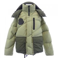 未使用Moncler Genius X Pharrell Willams ダウン - メルカリ