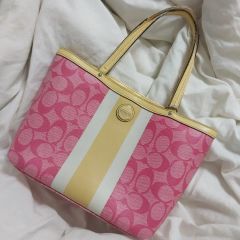COACH コーチ シグネチャー トートバッグ ピンク チャーム 13196 