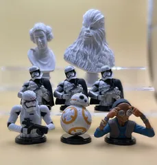 スターウォーズ チョコエッグ & 石膏像コレクション    ストームトルーパー / BB-8 / マズカナタ / キャプテンファズマ / チューバッカ / レイアオーガナ