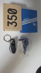 アディダス イージー 350 キーホルダー + アディダス キーホルダー セットのサムネイル