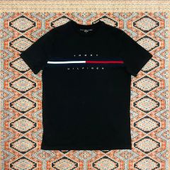 美品・レア】TOMMY HILFIGER 刺繍ロゴ Tシャツ Lサイズ - メルカリ
